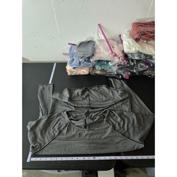 Athleta Womens Shanti Micro Stripe Long Sleeve Top XL Active Athletic Stretch - Picture 8 of 11